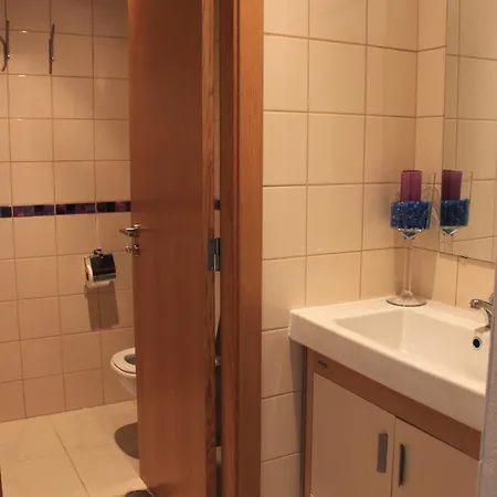 Cinco Minutos A Pe Ate A Apartamento